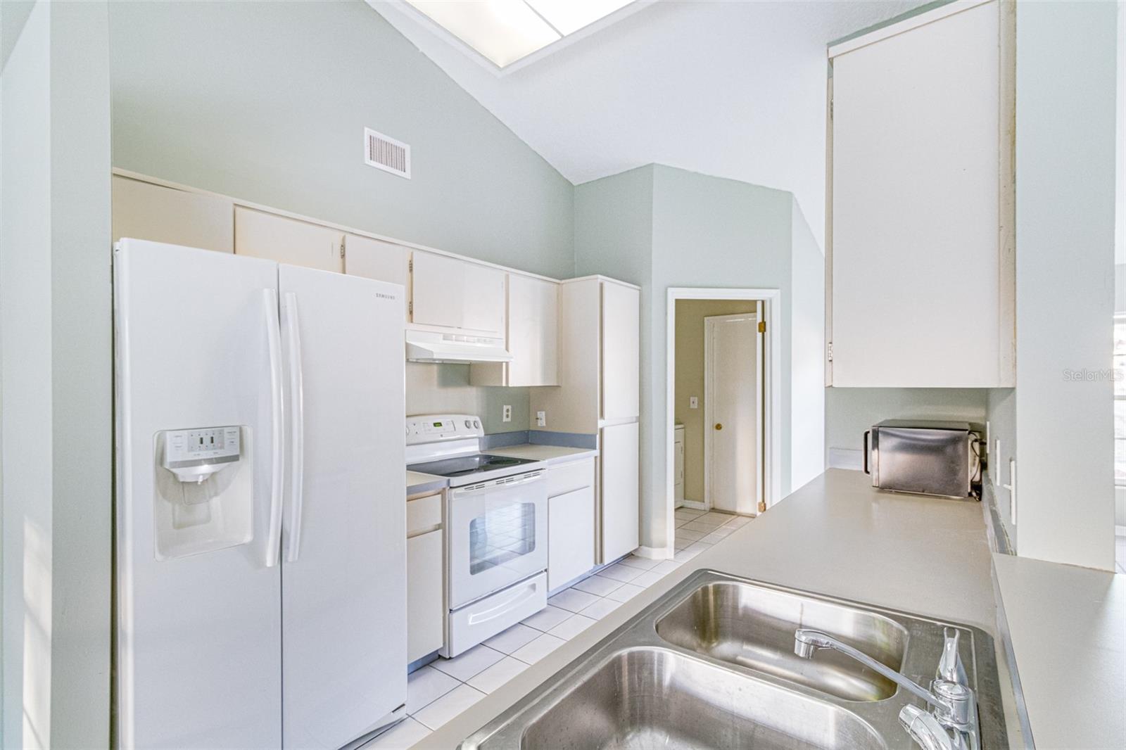 OAKRIDGE ESTATES - Residential