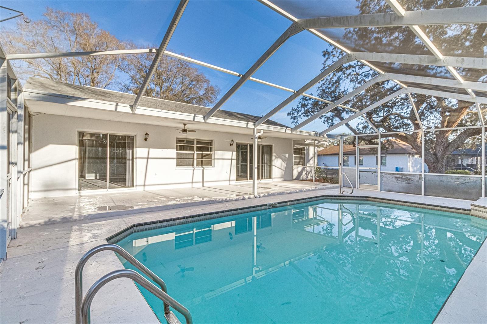 OAKRIDGE ESTATES - Residential