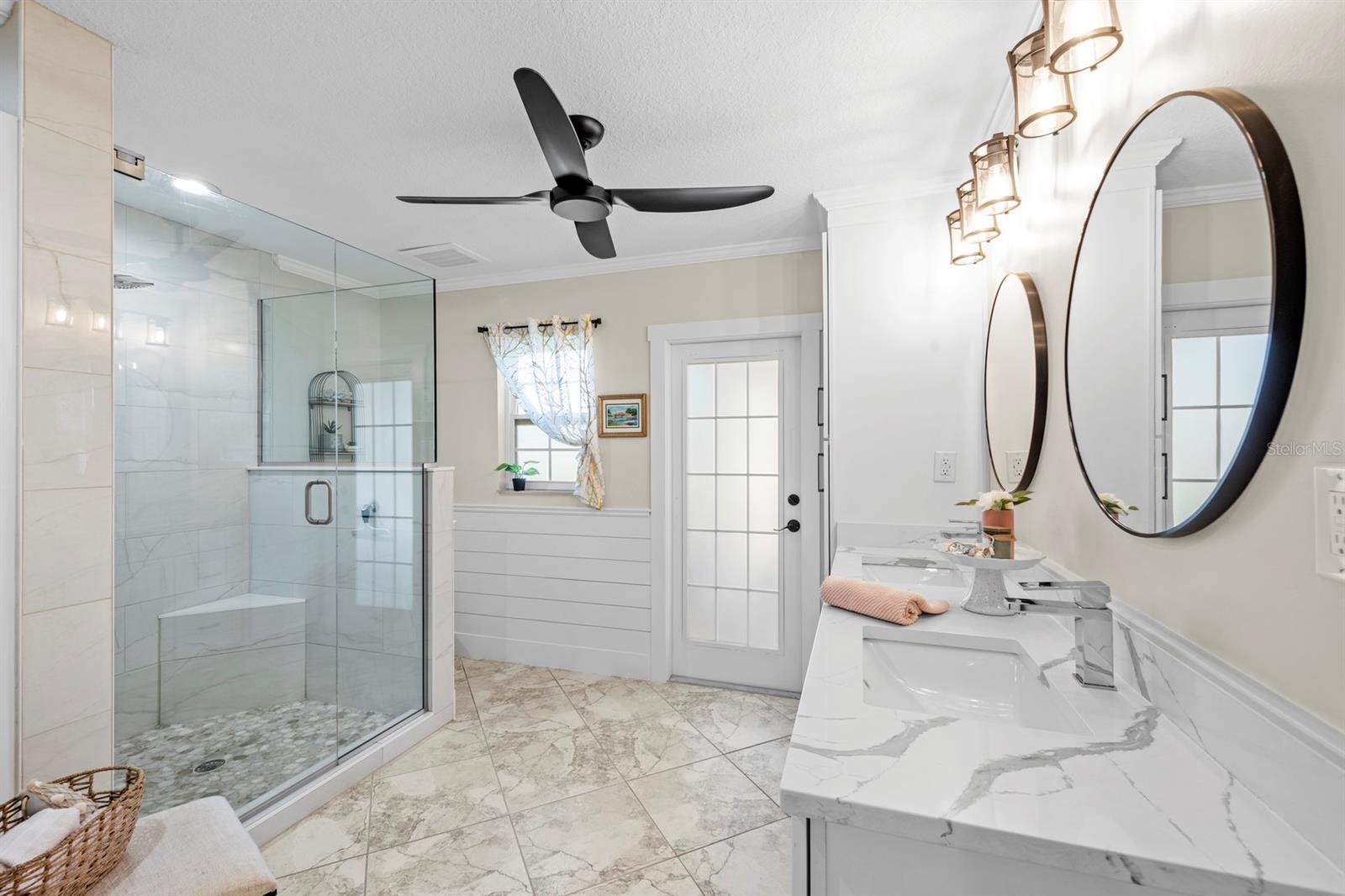 ISLAND PARK - Residential