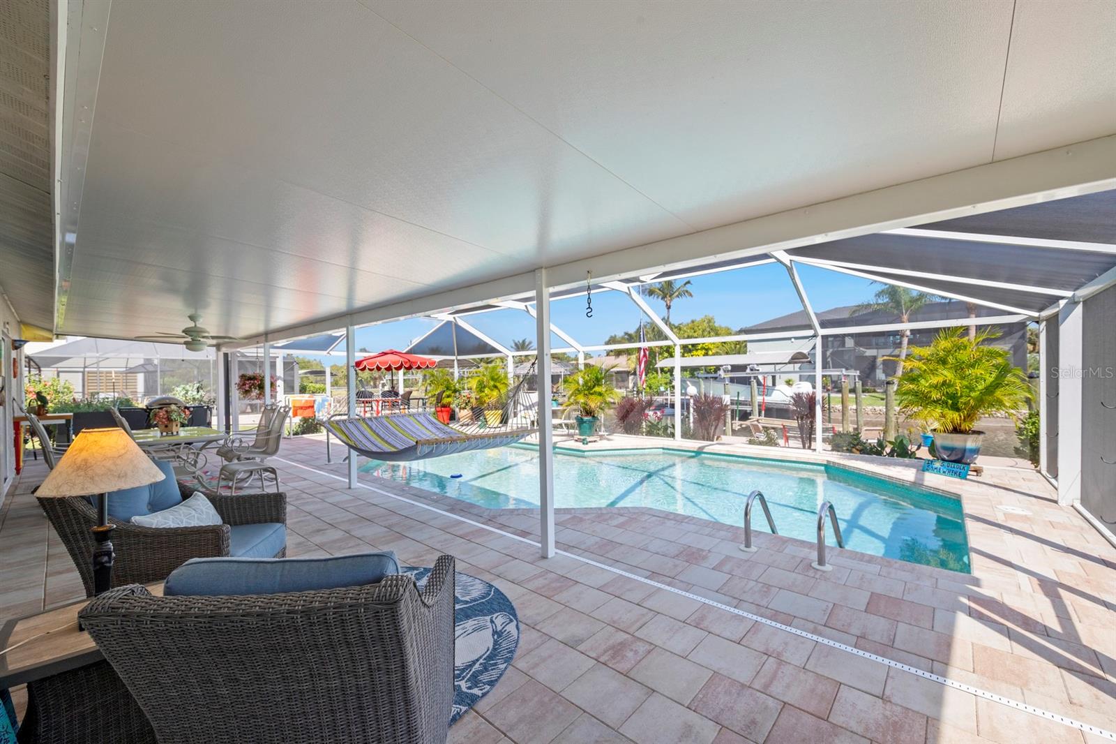 ISLAND PARK - Residential