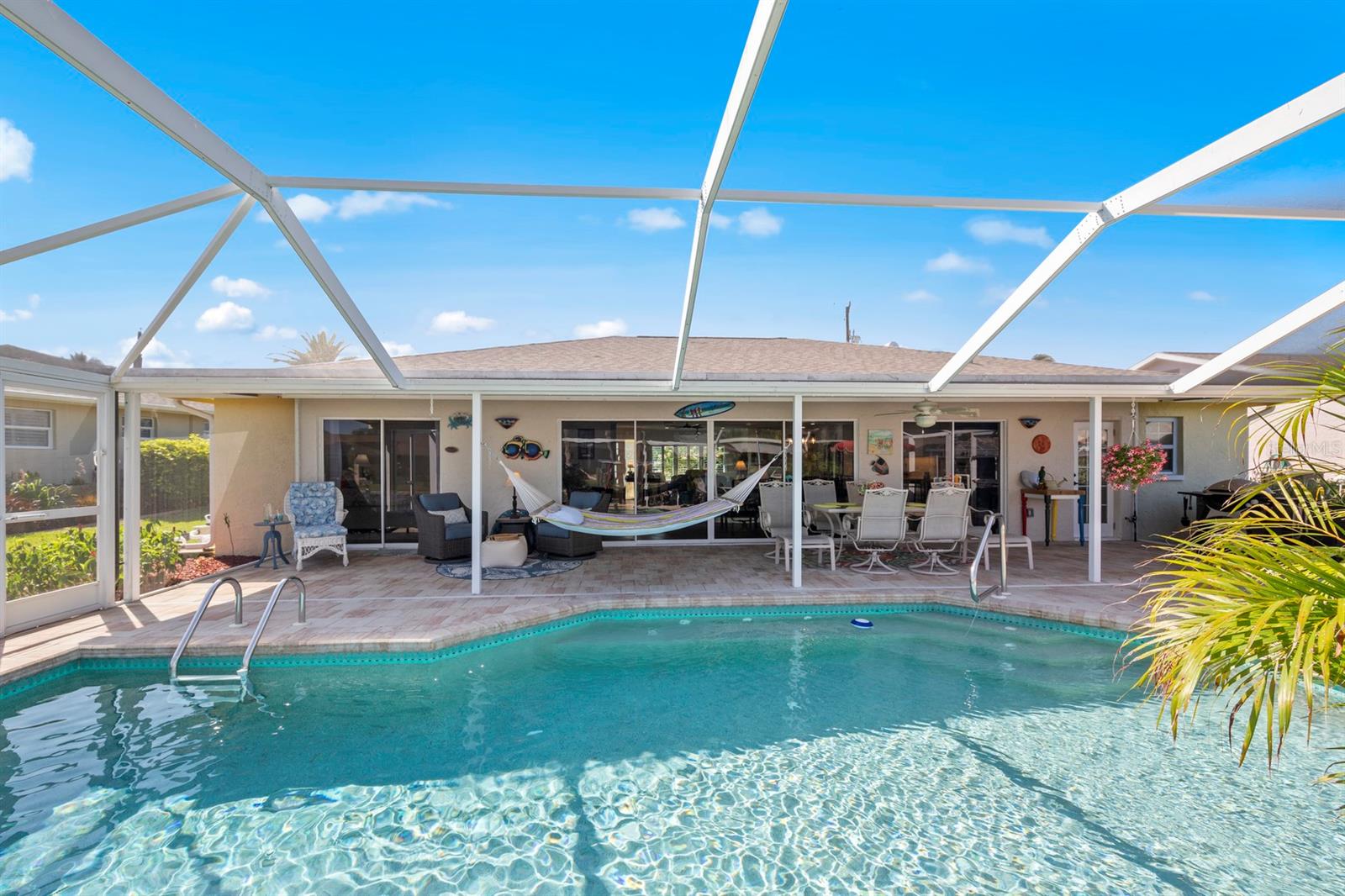 ISLAND PARK - Residential