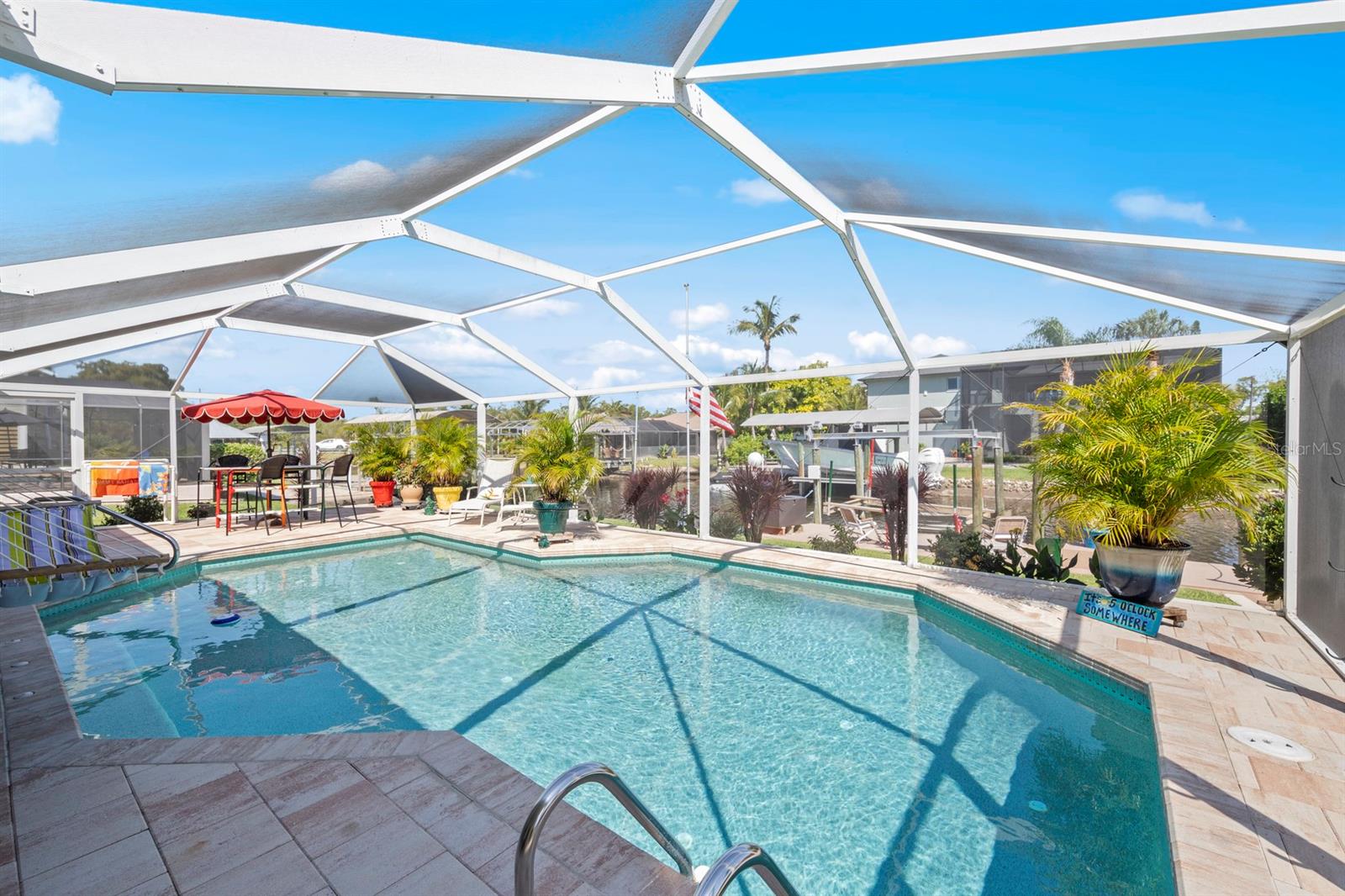 ISLAND PARK - Residential