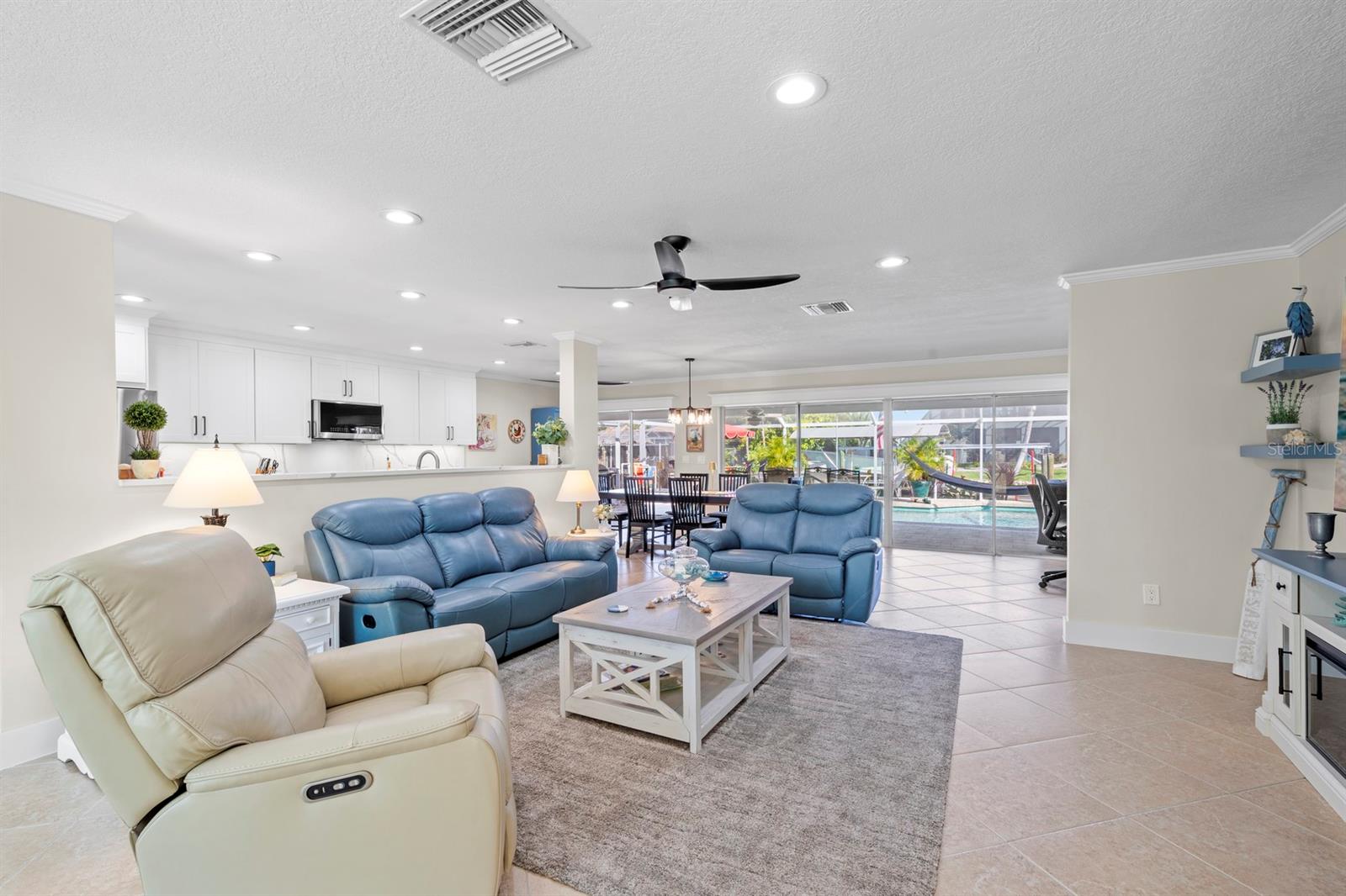 ISLAND PARK - Residential