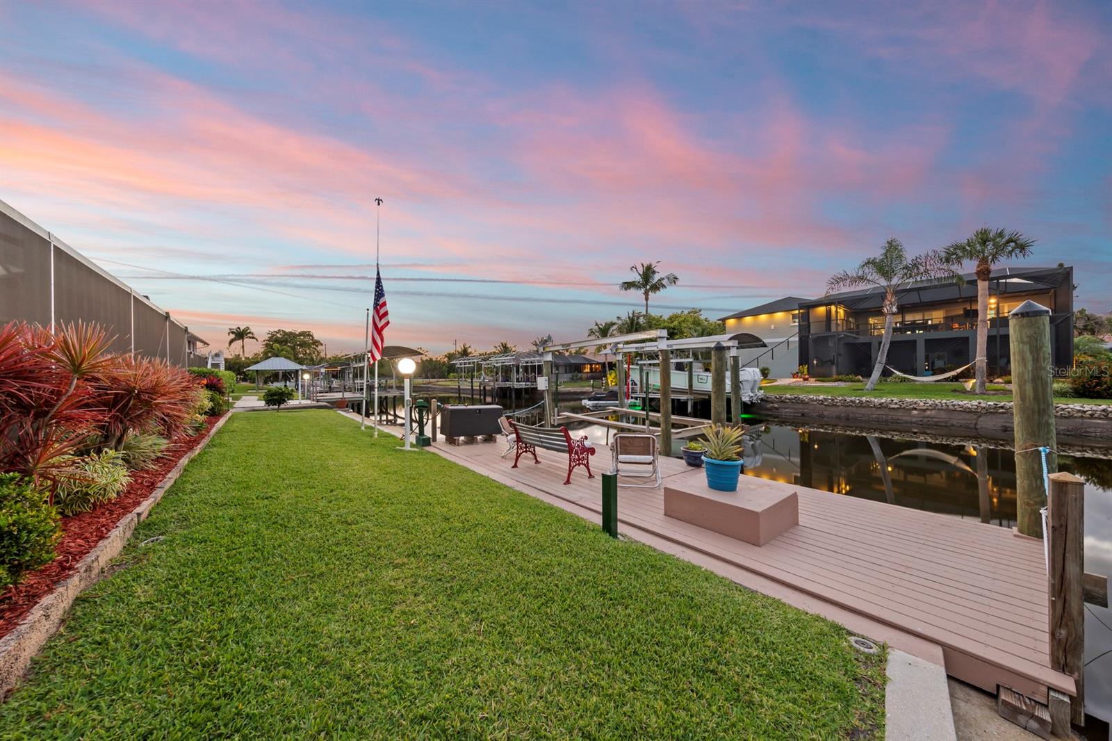 ISLAND PARK - Residential