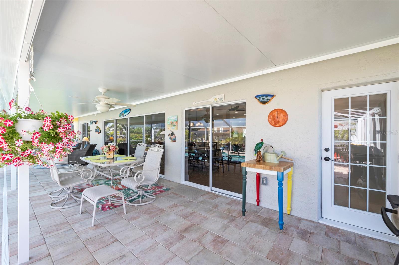 ISLAND PARK - Residential