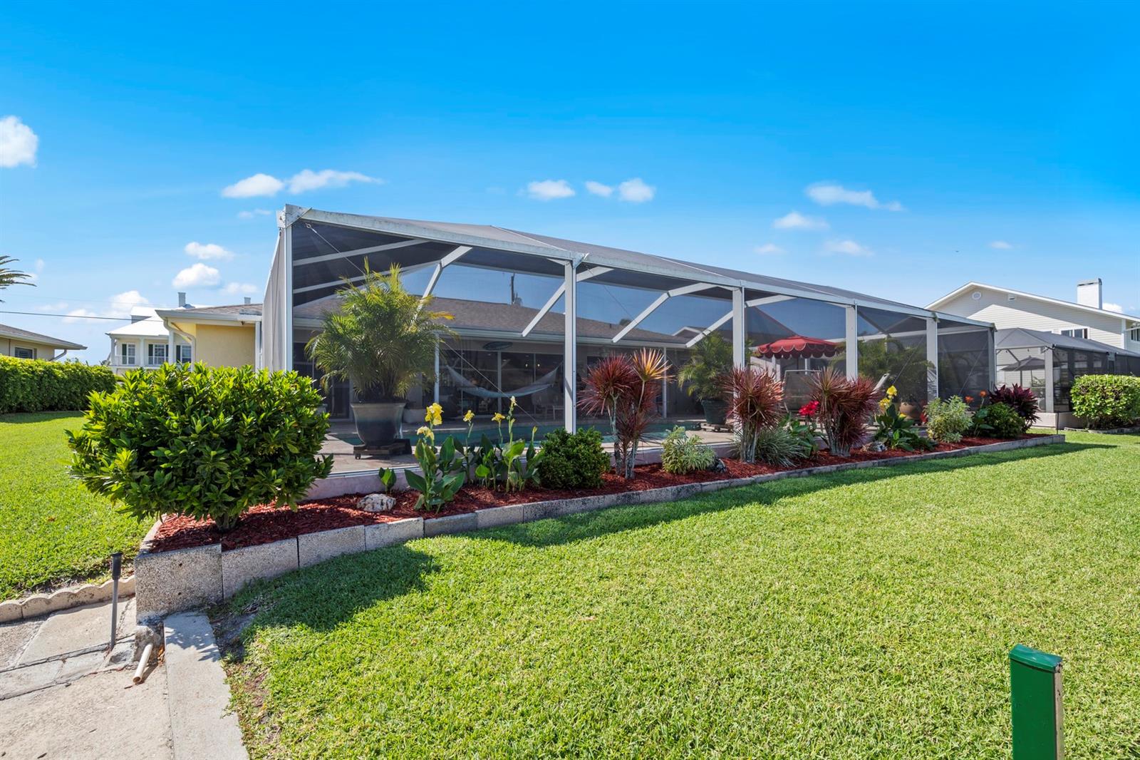 ISLAND PARK - Residential