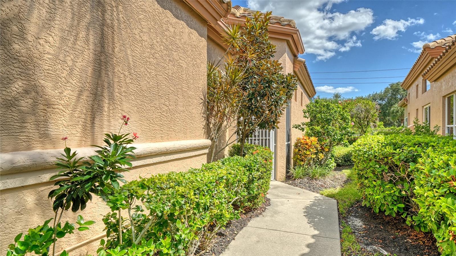 4060 JARDIN LANE