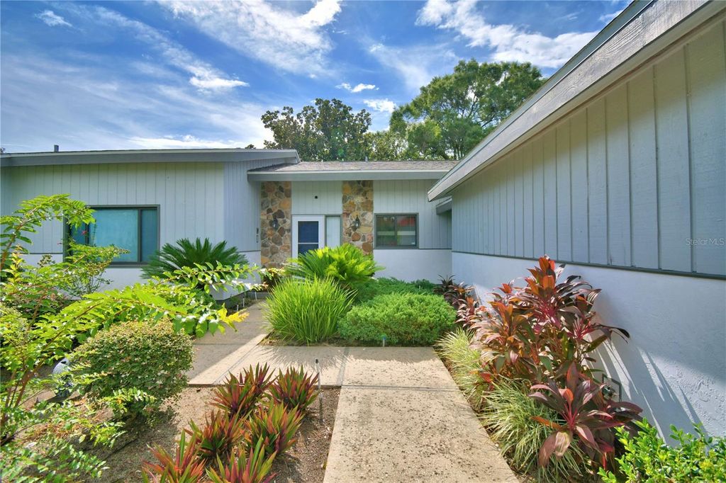 Photo of 118 Canterbury Drive, Haines City, FL 33844 (MLS # P4936062)