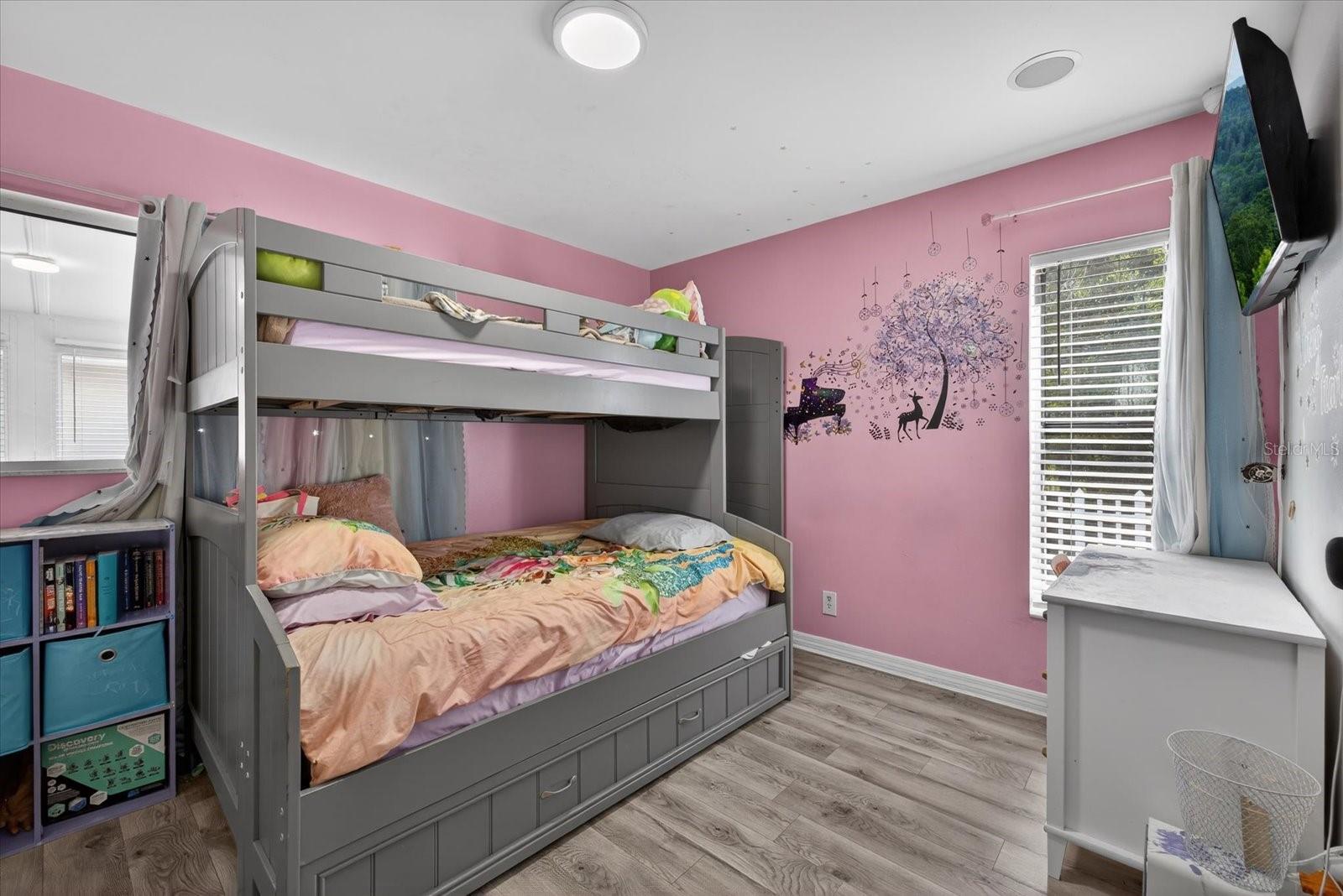 CYPRESS GREEN - Residential