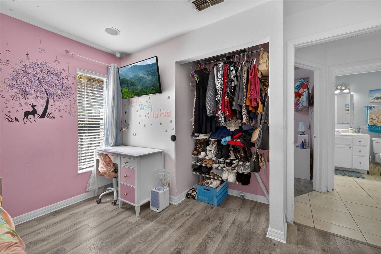 CYPRESS GREEN - Residential