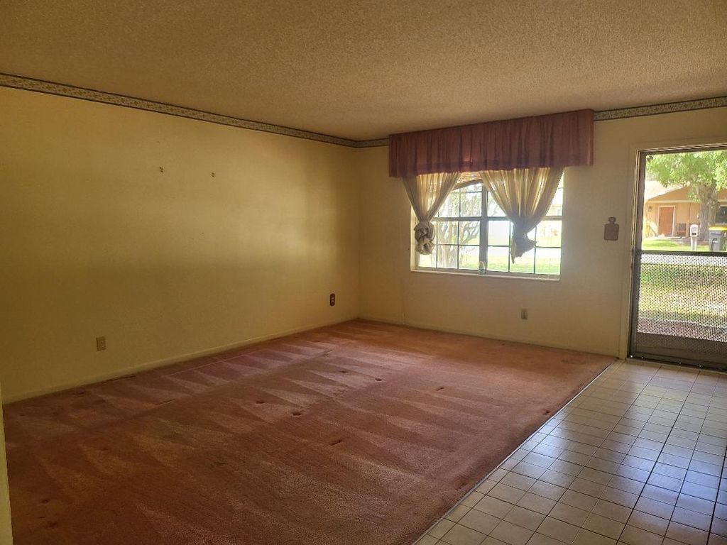 Photo of 1210 Lynn Avenue, Auburndale, FL 33823 (MLS # P4936700)