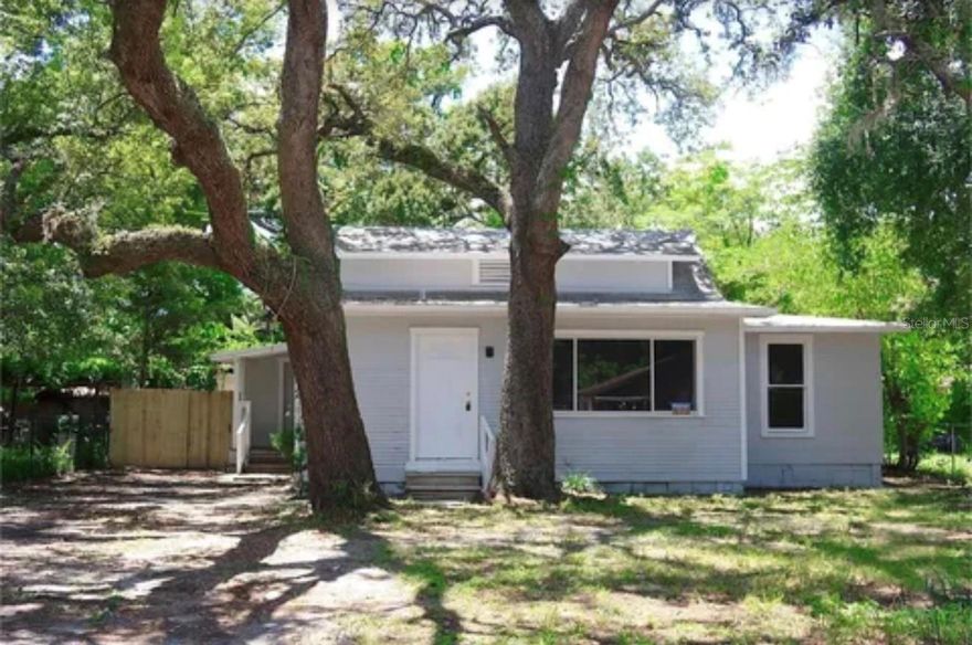 AS IS!!!! INVESTOR SPECIAL!
A true blank canvas with endless potential. This home is ready for a full renovation, offering the perfect opportunity to design and customize every detail. Ideal for investors or buyers with vision looking to create an income producing machine More pictures to come