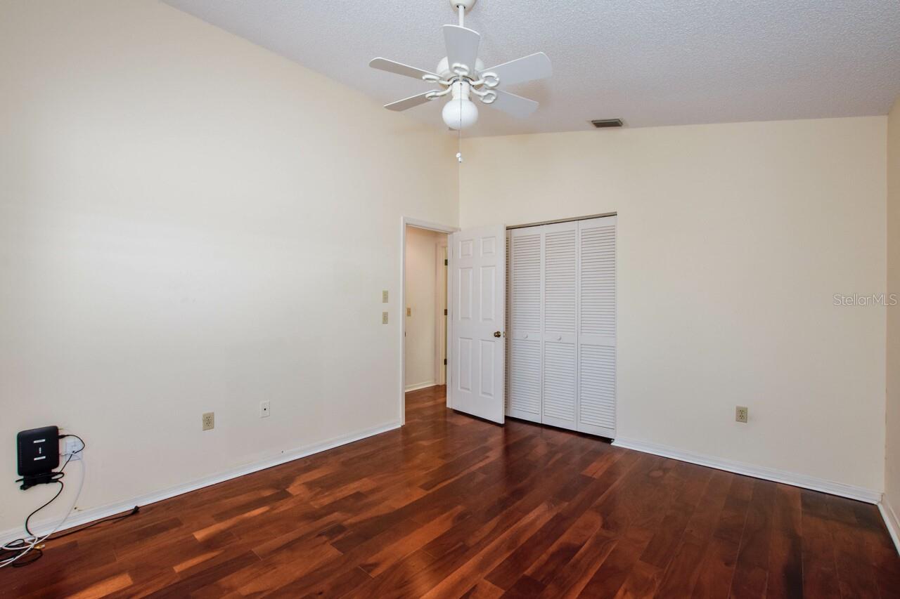 HARRINGTON LAKE - Residential