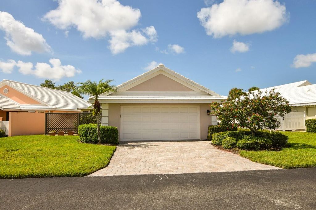 Photo of 745 Harrington Lake Drive N #30, Venice, FL 34293 (MLS # N6139551)