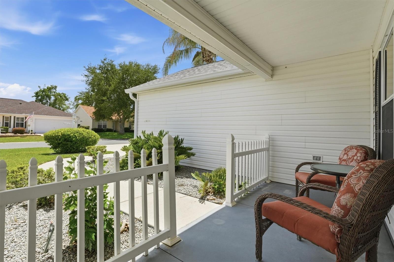 3425 CARBONDALE COURT
