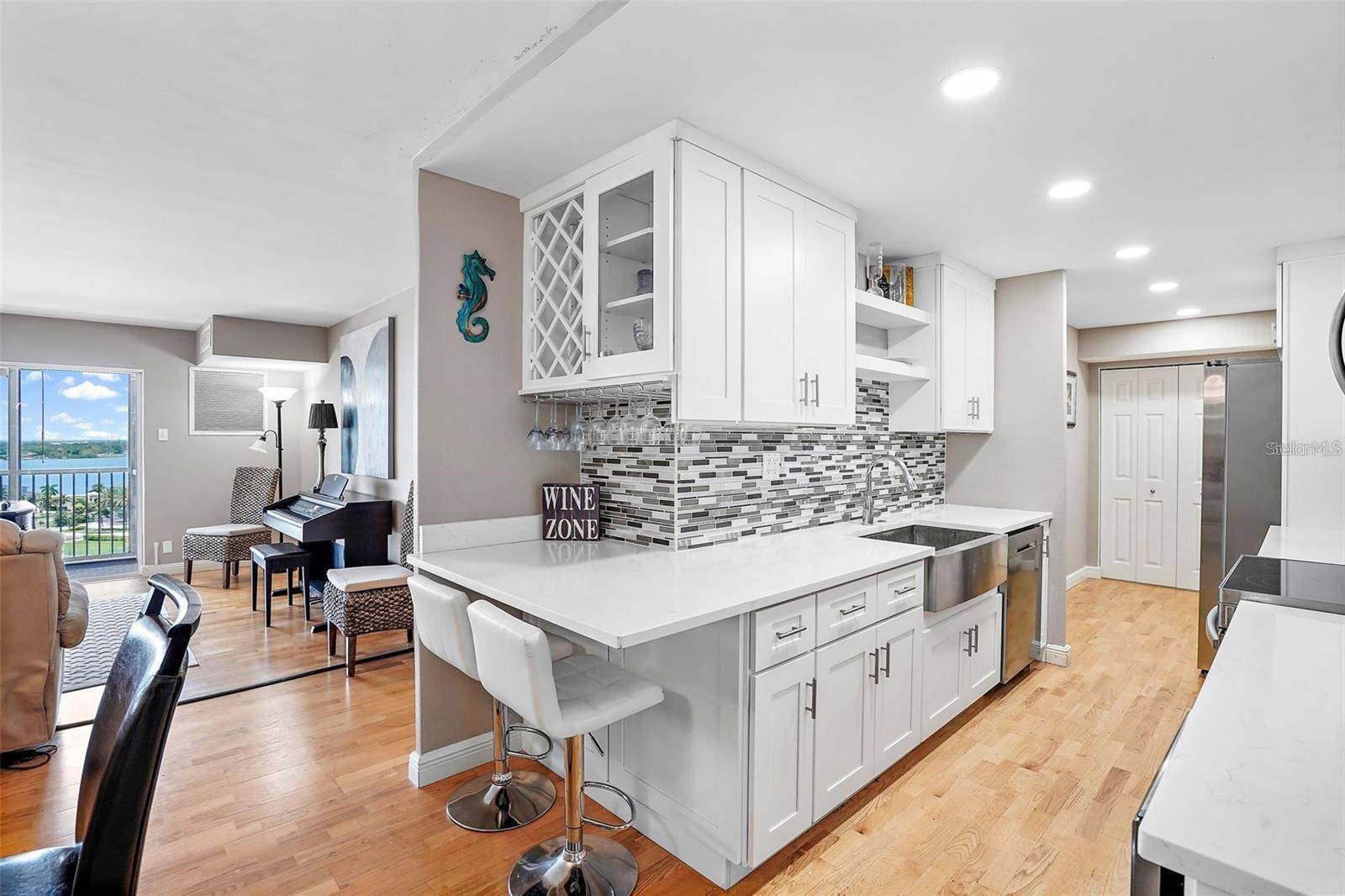 10355 PARADISE BOULEVARD 1010-1011