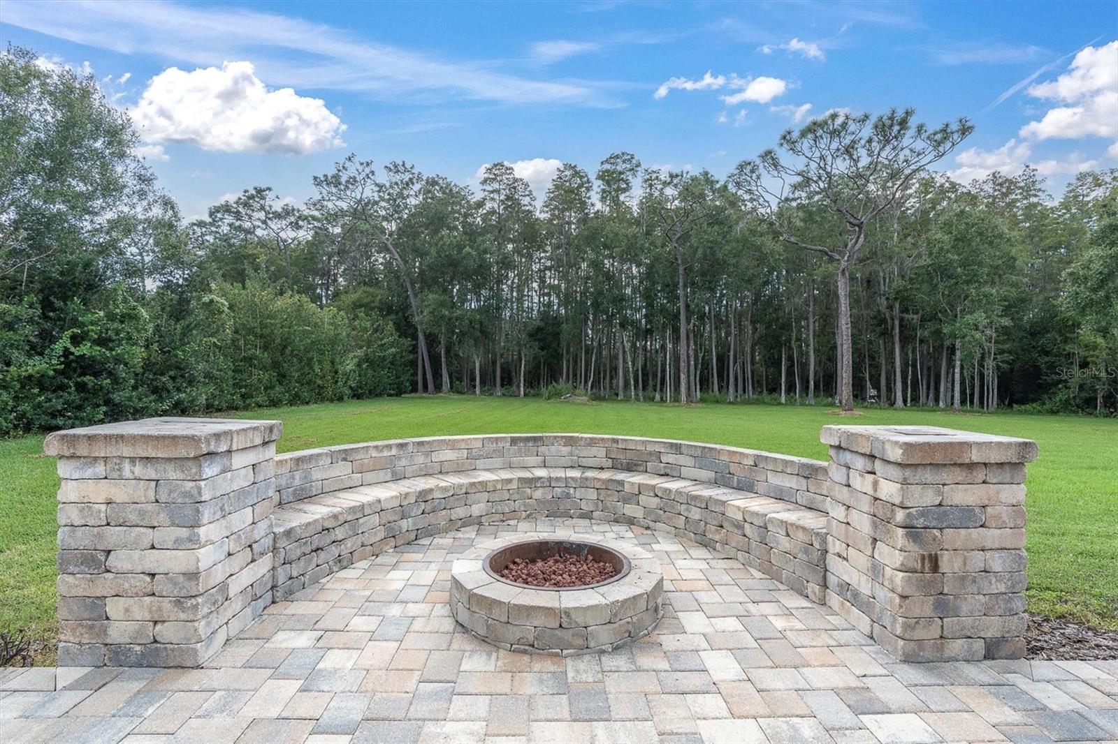 LADY LAKE ESTATES - Residential