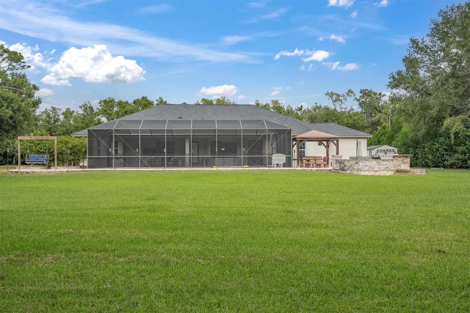 LADY LAKE ESTATES - Residential