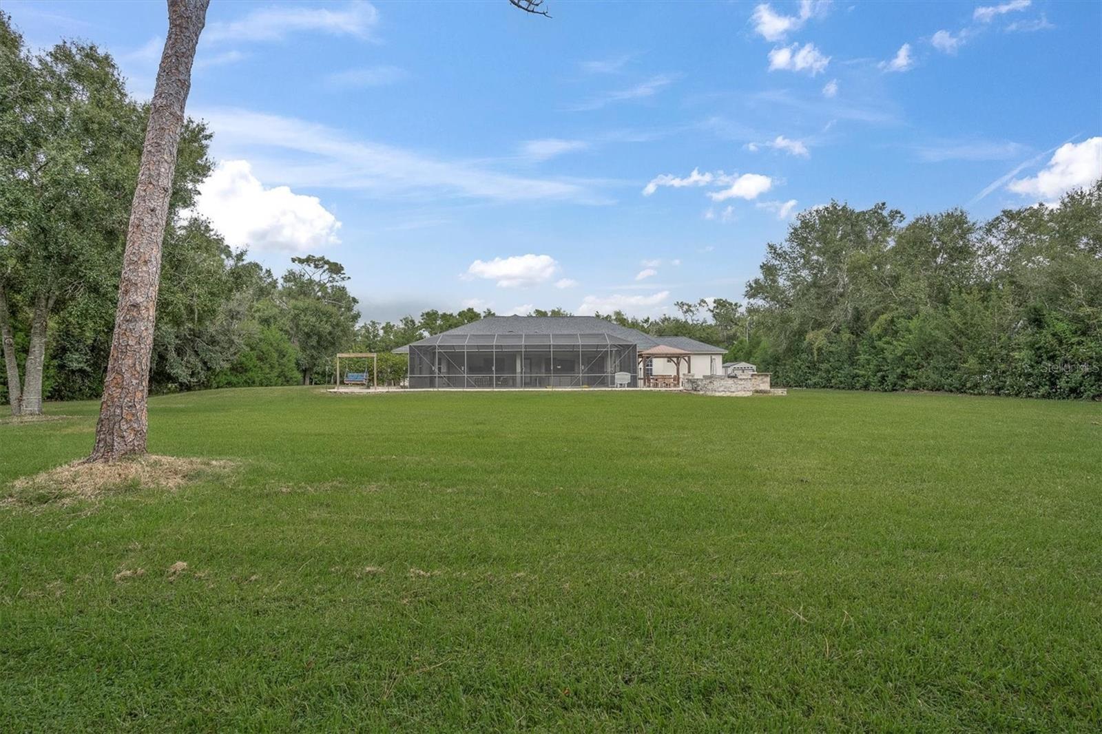 LADY LAKE ESTATES - Residential