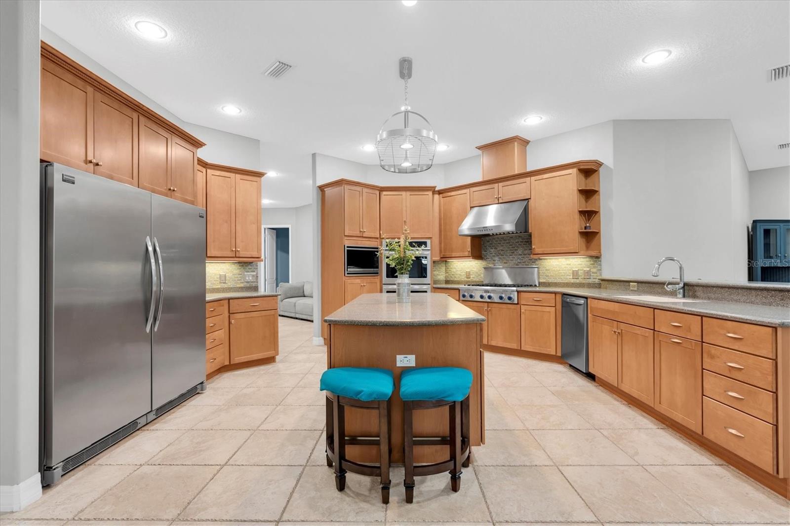 LADY LAKE ESTATES - Residential