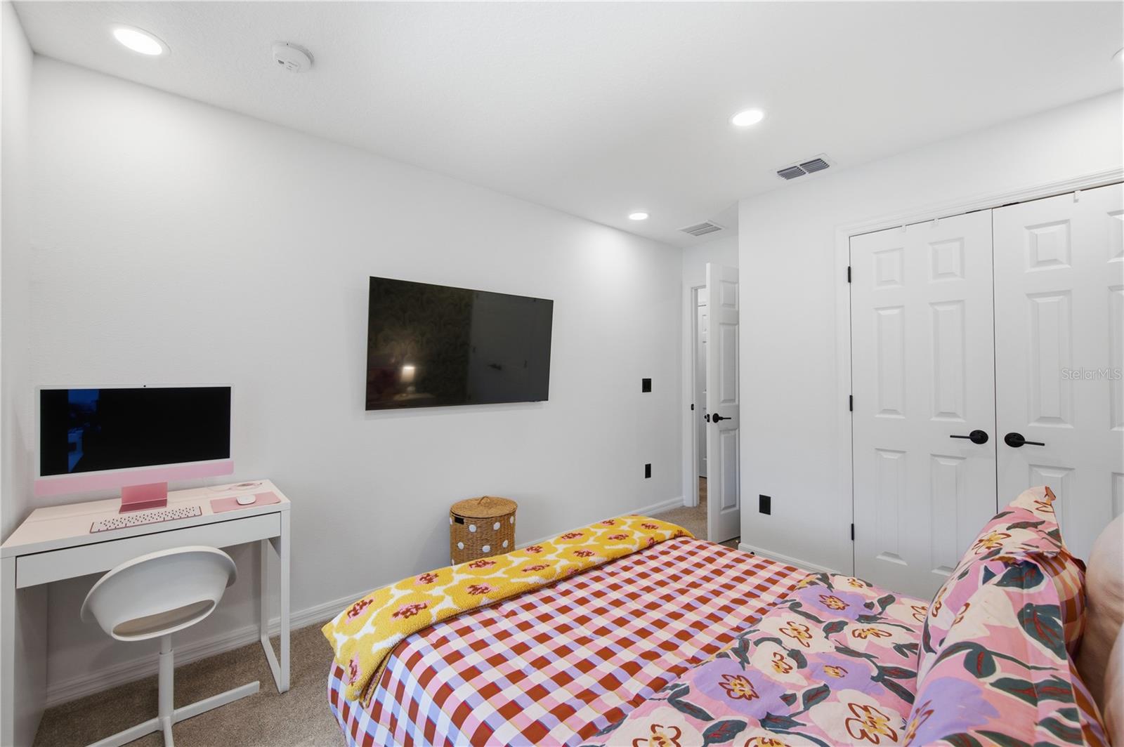 HAWKSMOOR - Residential