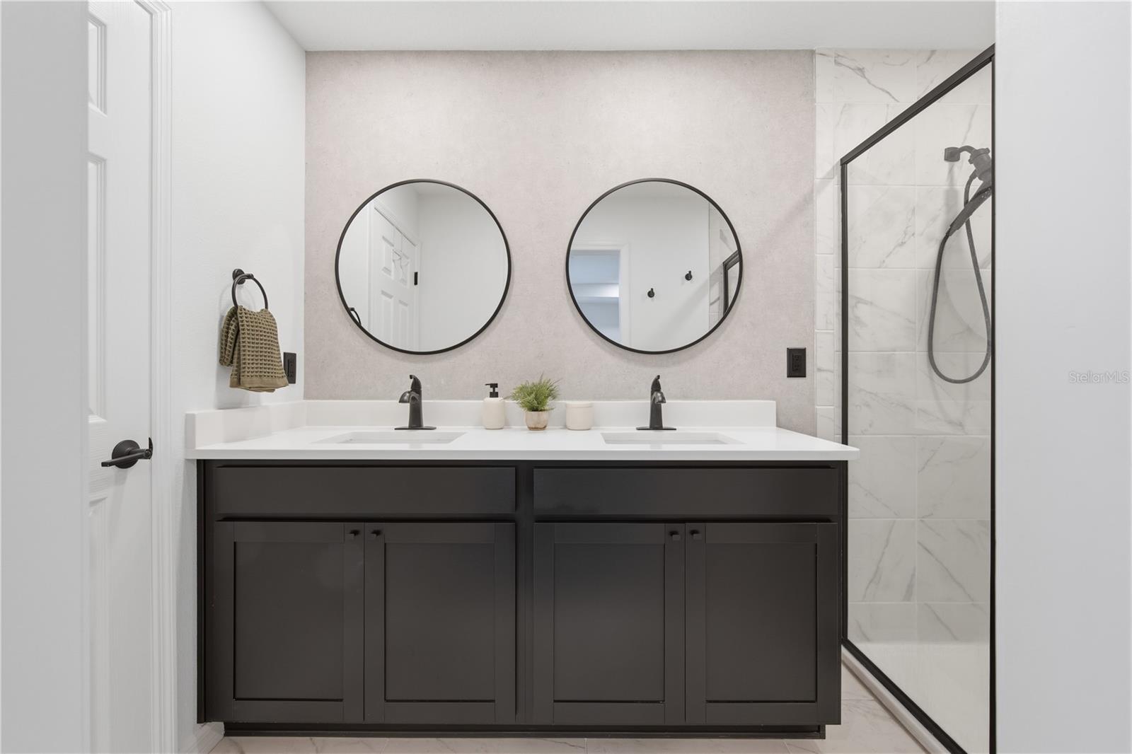 HAWKSMOOR - Residential