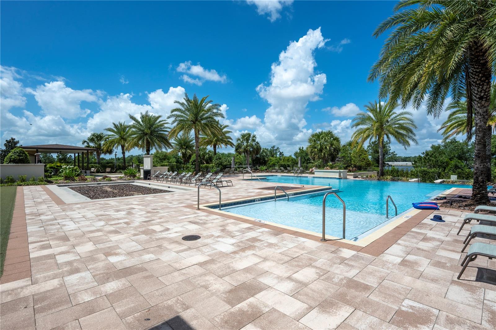 HAWKSMOOR - Residential