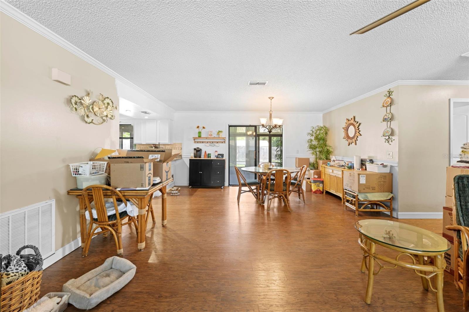 6365 E RECTOR STREET