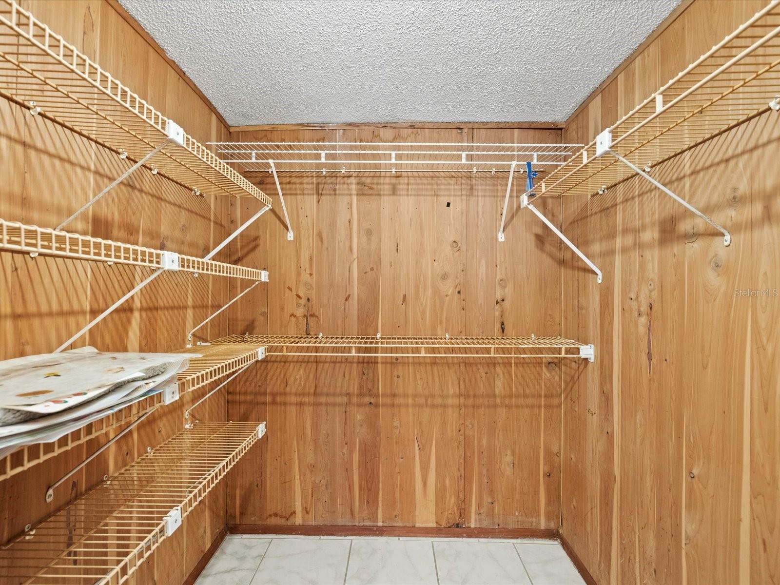 SEVILLE CONDO 14 - Residential