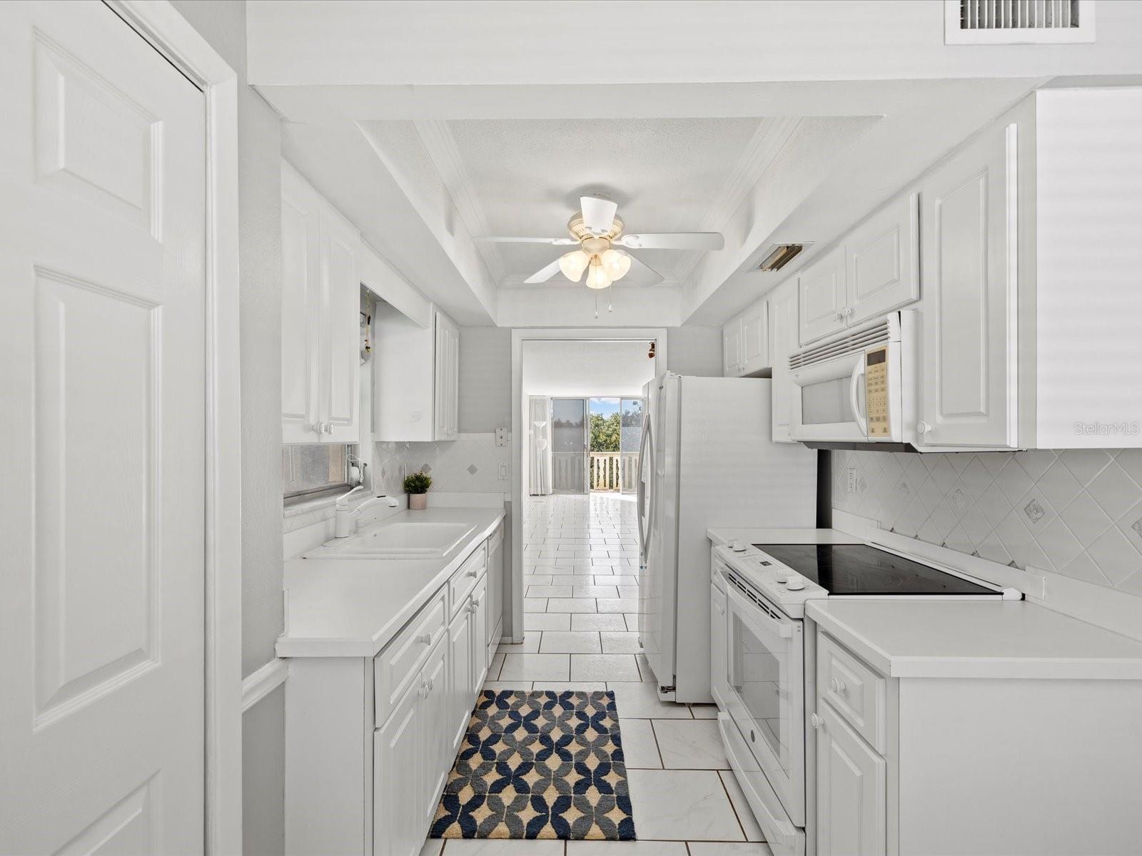 SEVILLE CONDO 14 - Residential