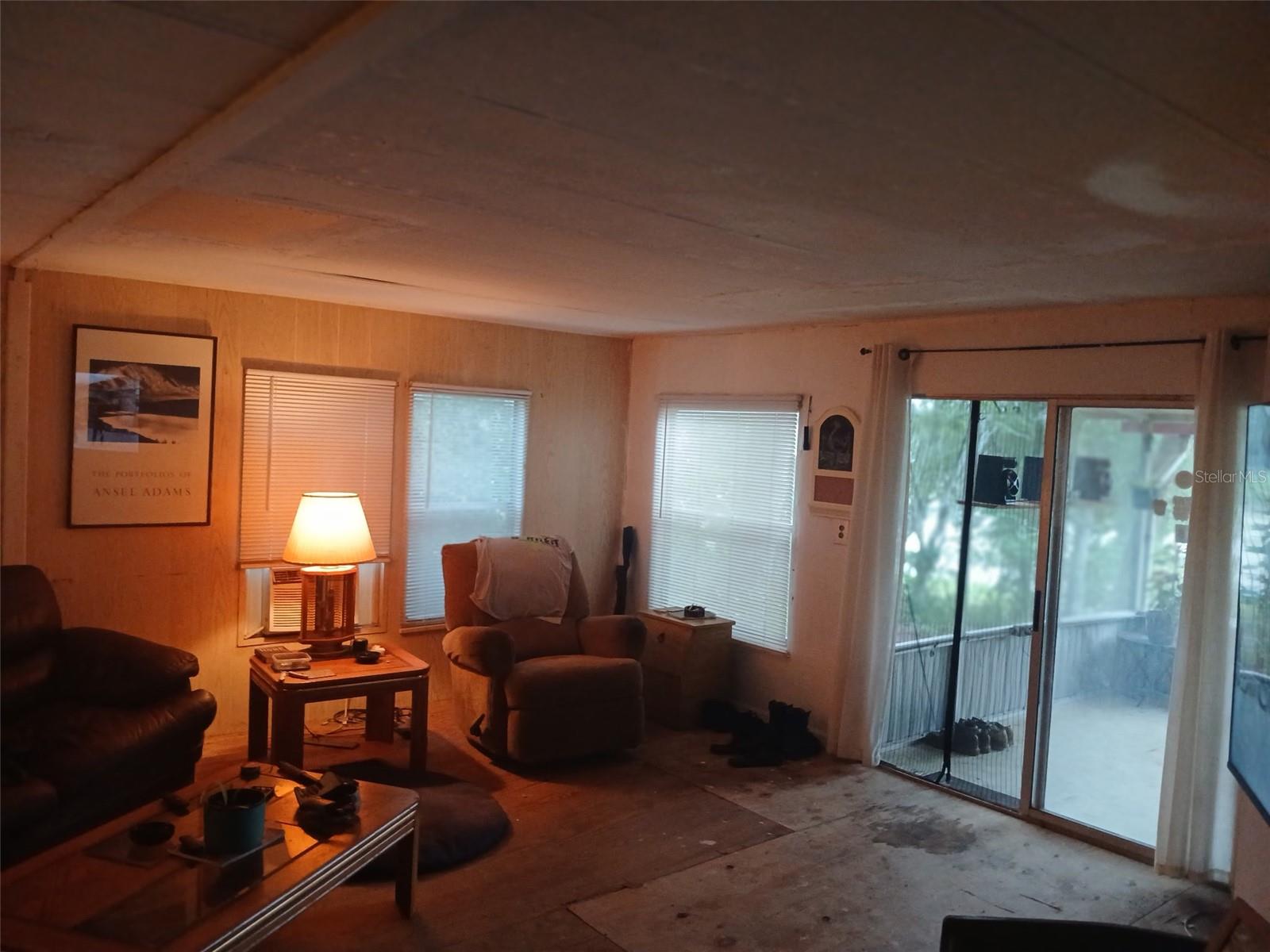 WOOD & LAKES SUB - Residential