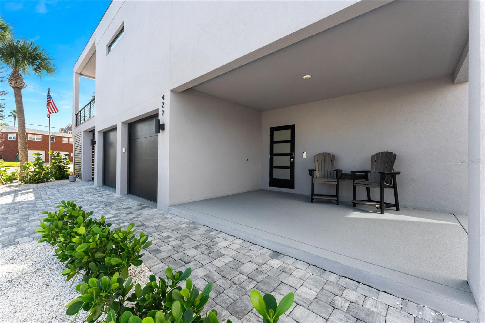 429 COLUMBUS AVENUE