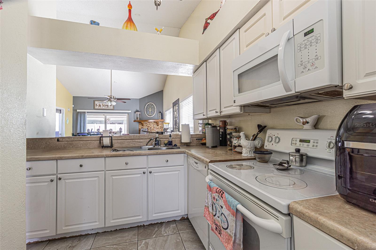 7601 LIMEBURY COURT