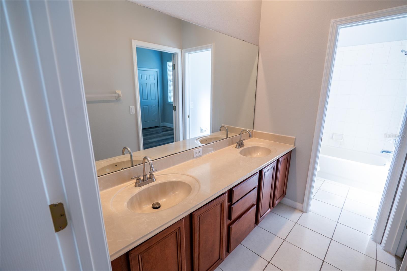 SANDHILL PRESERVE - Residential