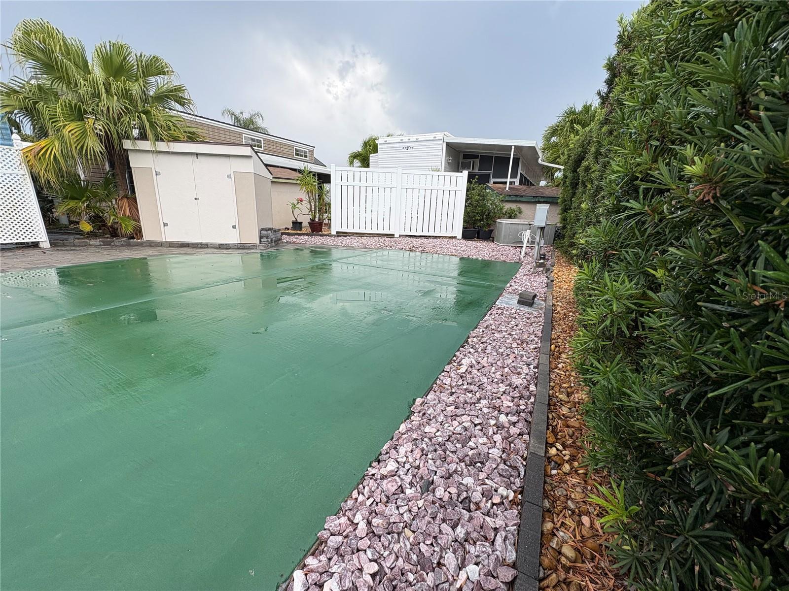 715 HORIZON LANE