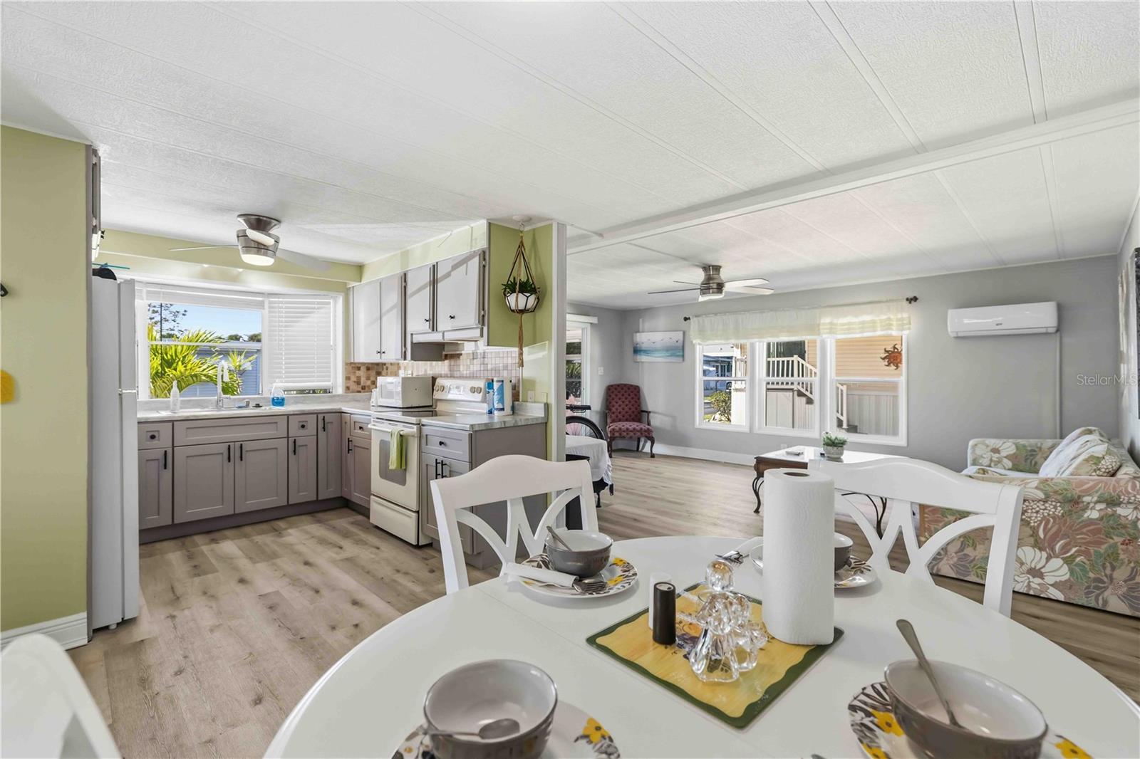 EAGLE POINT MHP - Residential