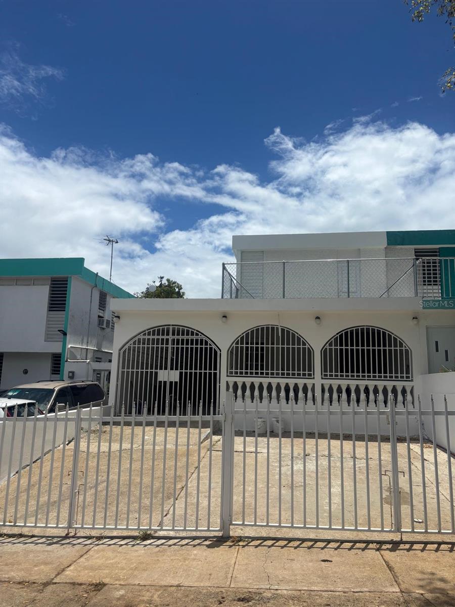 LAS CUEVAS - Residential