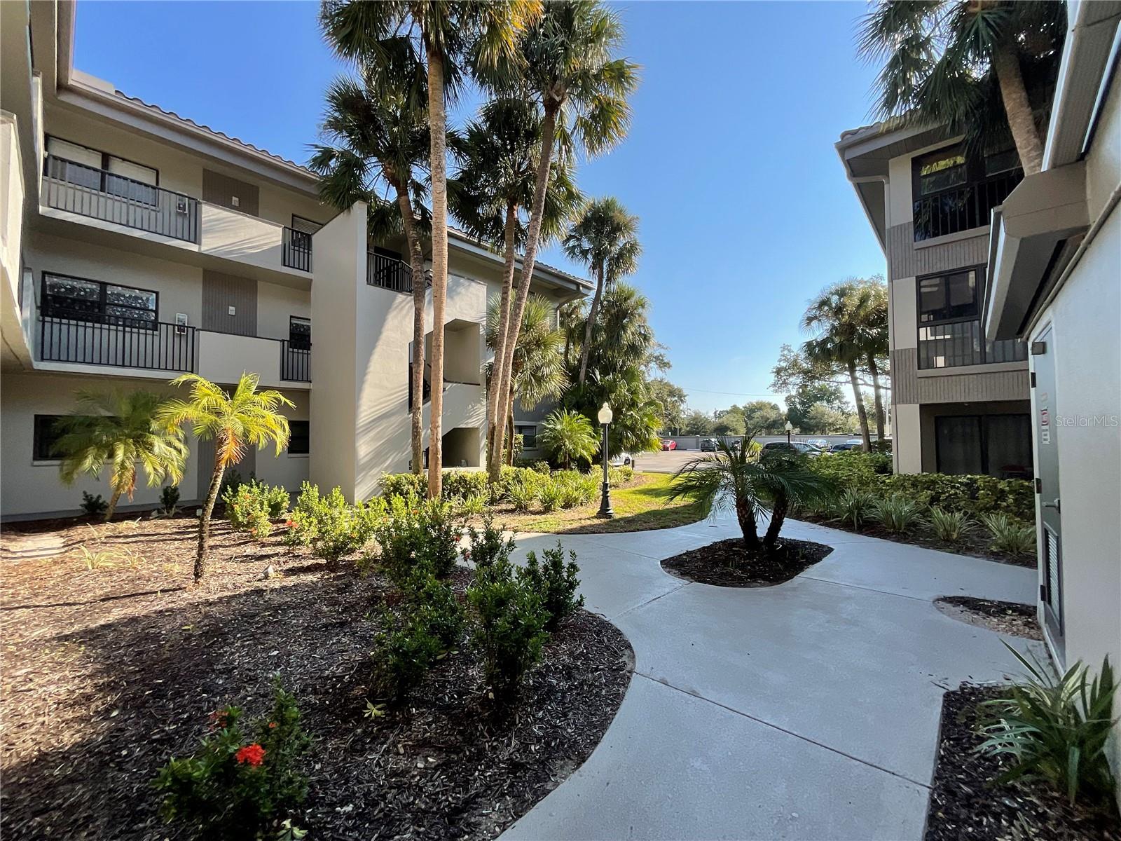 2650 COUNTRYSIDE BOULEVARD F202