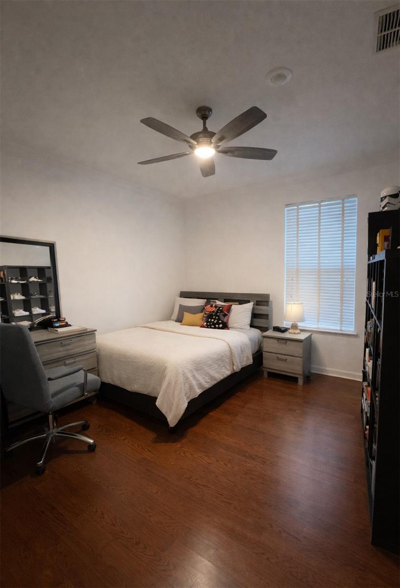 CELEBRATION EAST VILLAGE UNIT 3 - Residential Lease