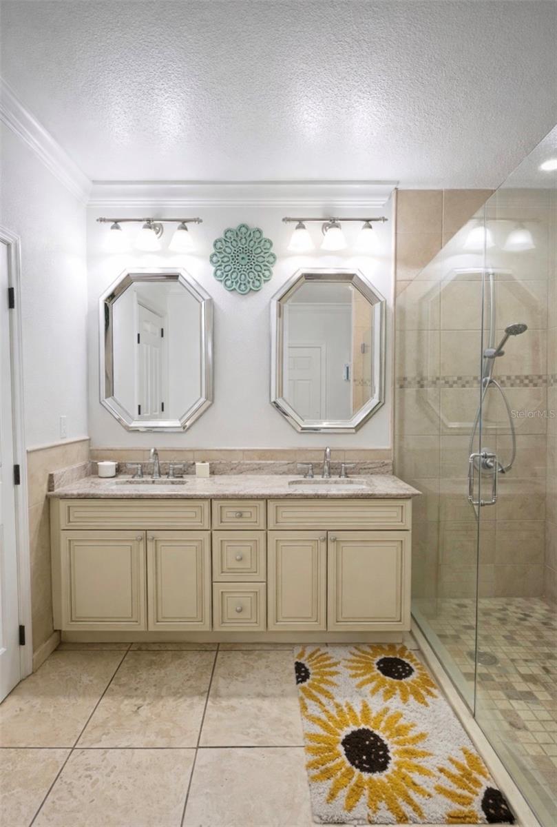 CELEBRATION EAST VILLAGE UNIT 3 - Residential Lease