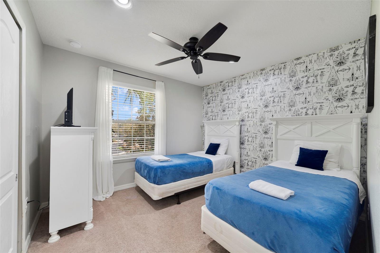 WINDSOR AT WESTSIDE PH 1 - Residential