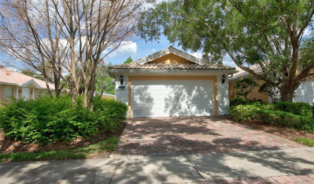 Photo of 11801 Fan Tail Lane, Orlando, FL 32827 (MLS # O6404265)