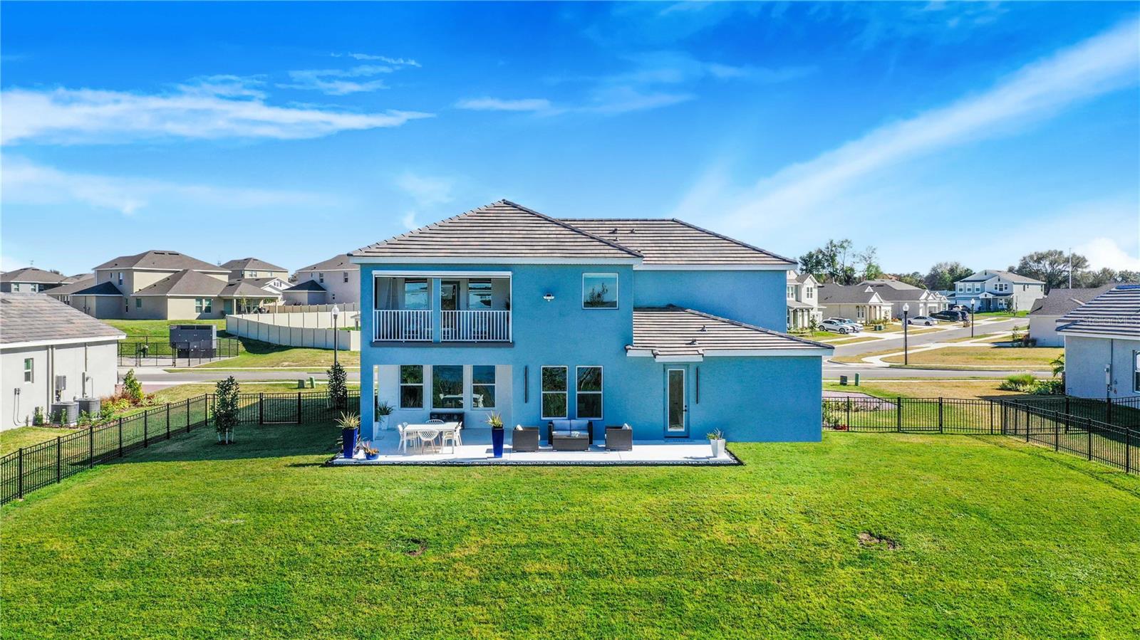 LAKE APOPKA SOUND - Residential