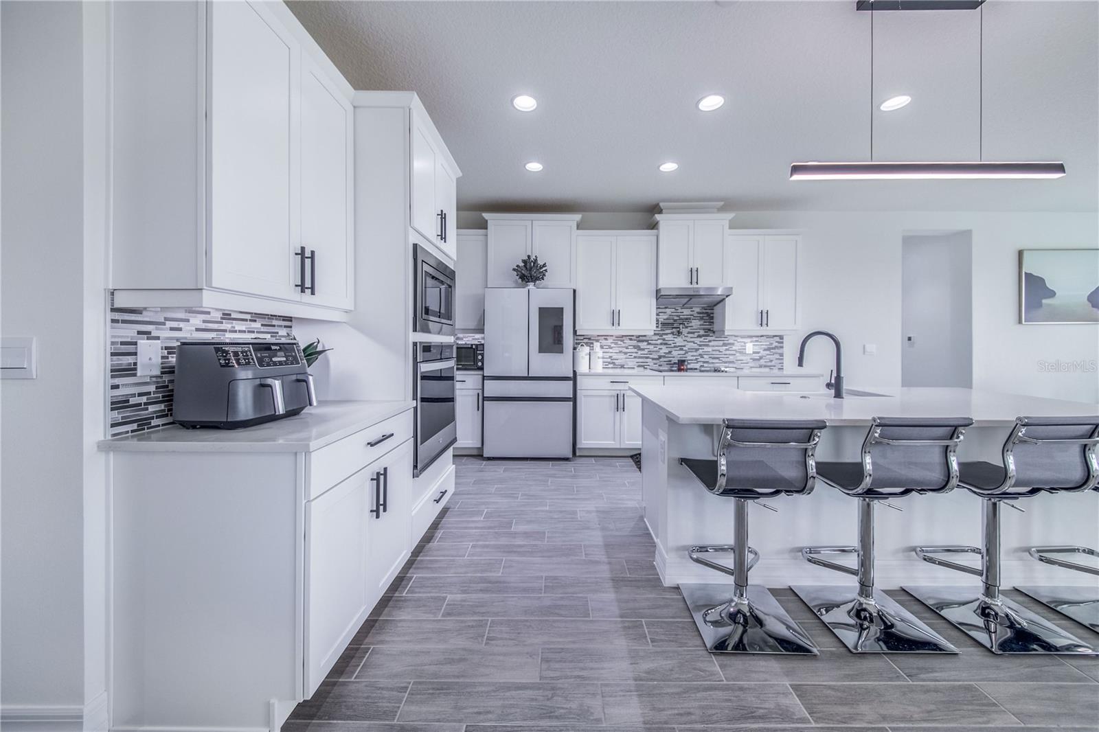 LAKE APOPKA SOUND - Residential