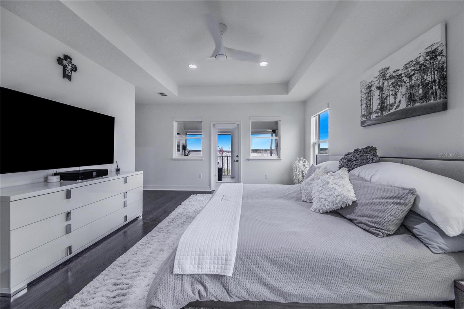 LAKE APOPKA SOUND - Residential