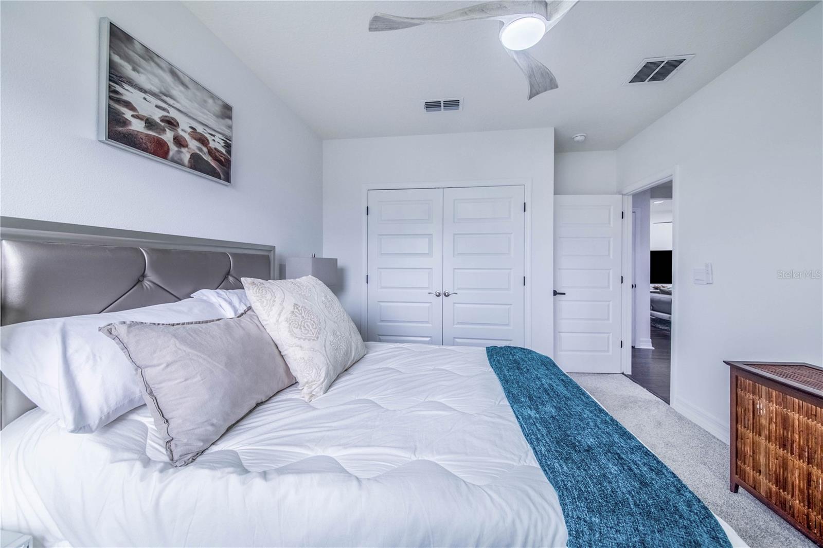 LAKE APOPKA SOUND - Residential