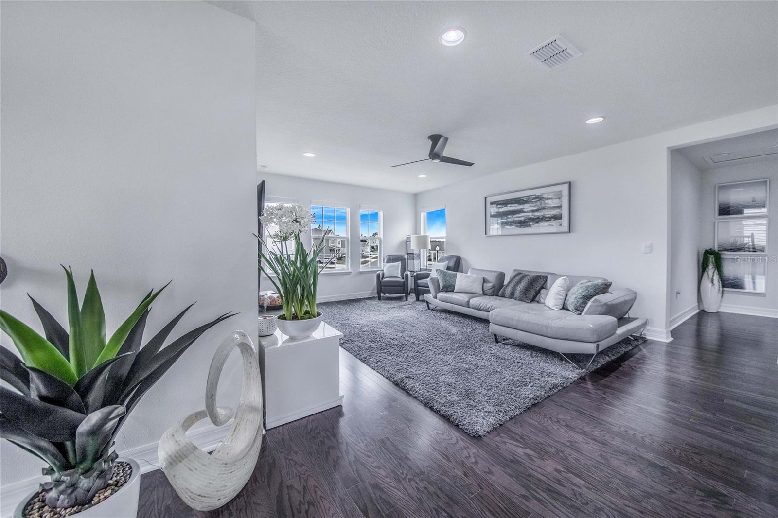 LAKE APOPKA SOUND - Residential