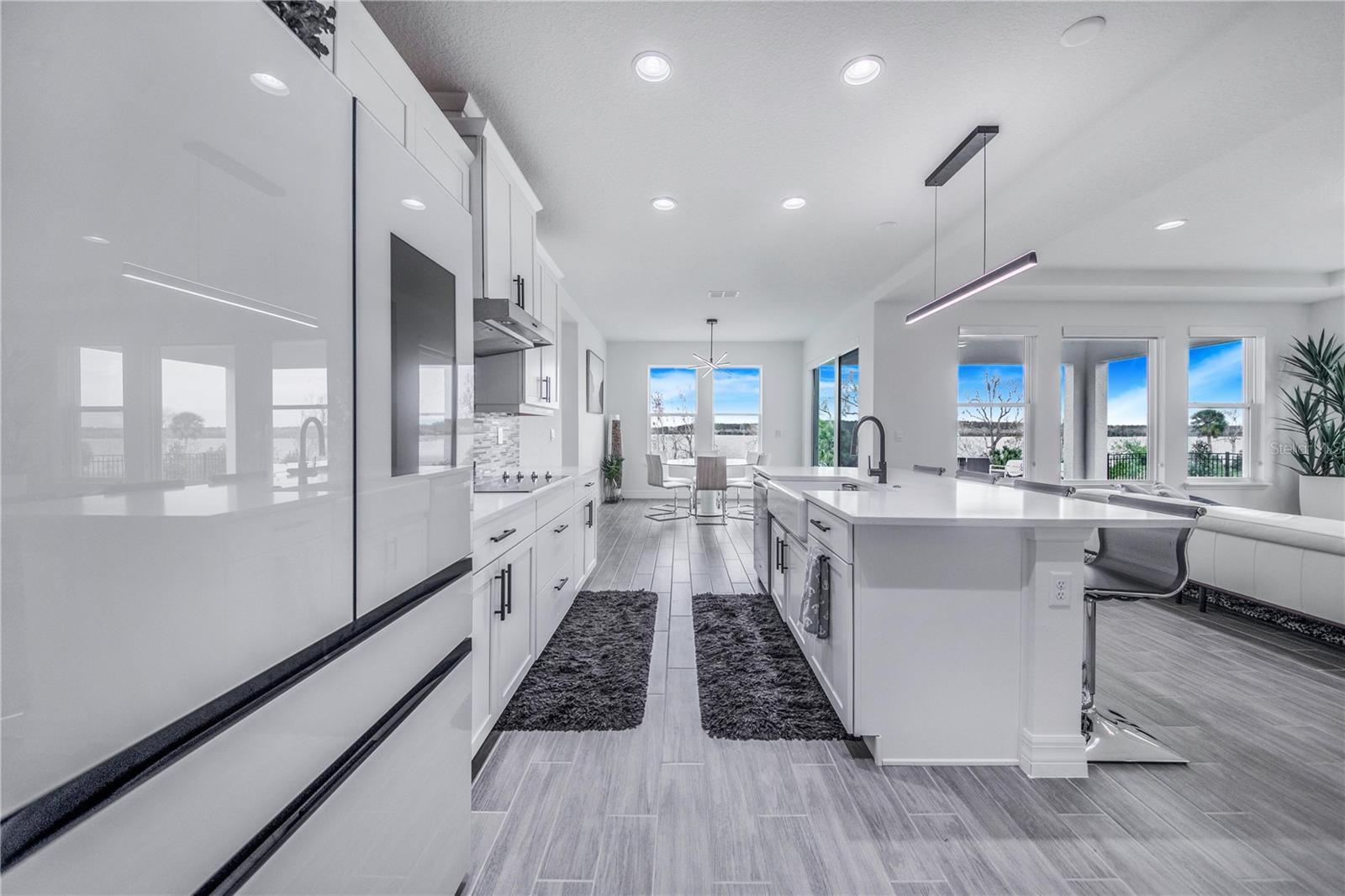 LAKE APOPKA SOUND - Residential