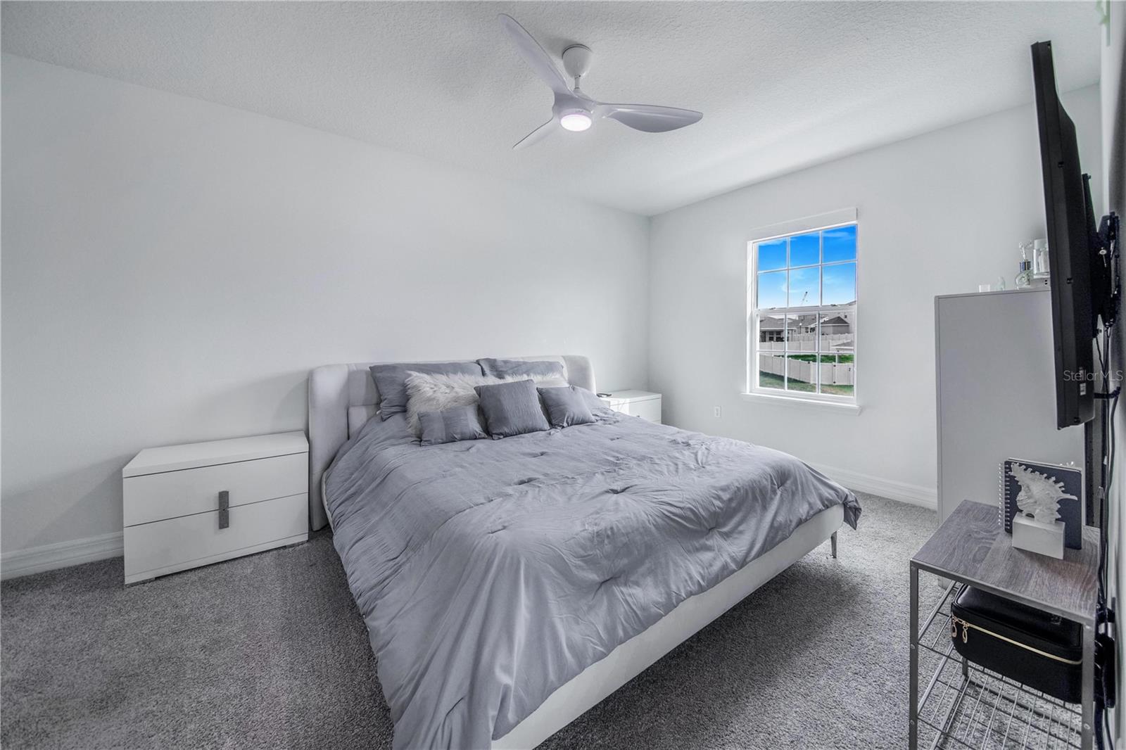 LAKE APOPKA SOUND - Residential