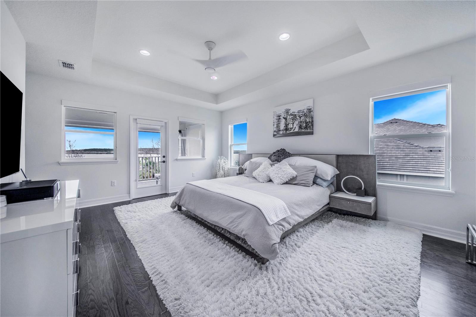 LAKE APOPKA SOUND - Residential